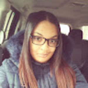 Meet your Posher, Stephanie